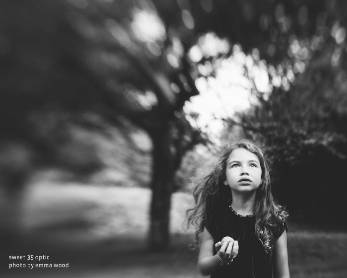 lensbaby.liveposer Pro Sweet 35 optic child photography park